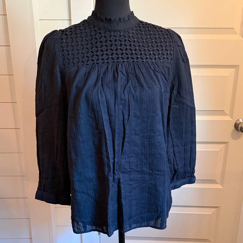 Gap Black eyelet Women's Top